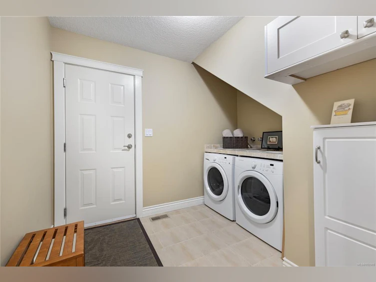3284 Renwick Place, Fairwinds, BC, V9P 9H5 - 34