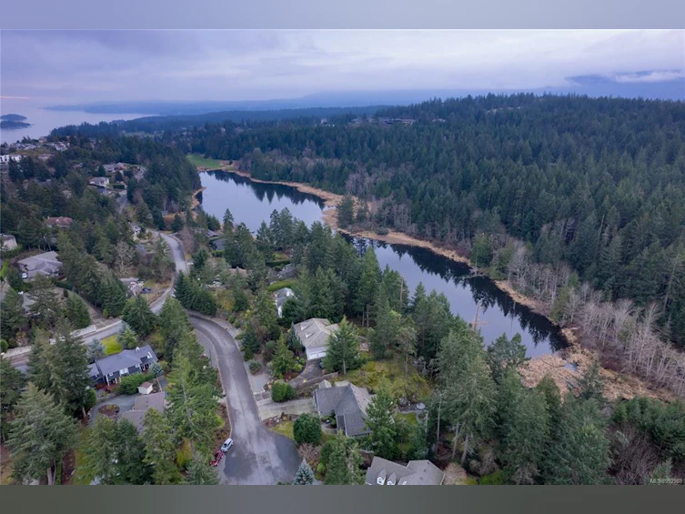 3284 Renwick Place, Fairwinds, BC, V9P 9H5 - 64