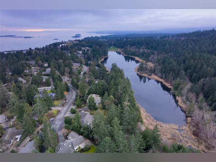 3284 Renwick Place, Fairwinds, BC, V9P 9H5 - 65