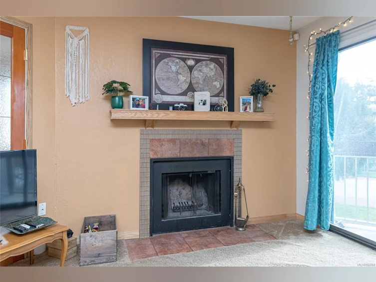 305-75 W Gorge Road, Saanich, BC, V9A 7A9 - 11