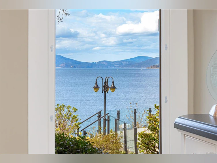 9660 Ardmore Drive, North Saanich, BC, V8L 5H5 - 23