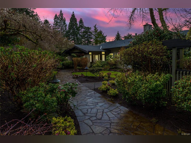 9660 Ardmore Drive, North Saanich, BC, V8L 5H5 - 77