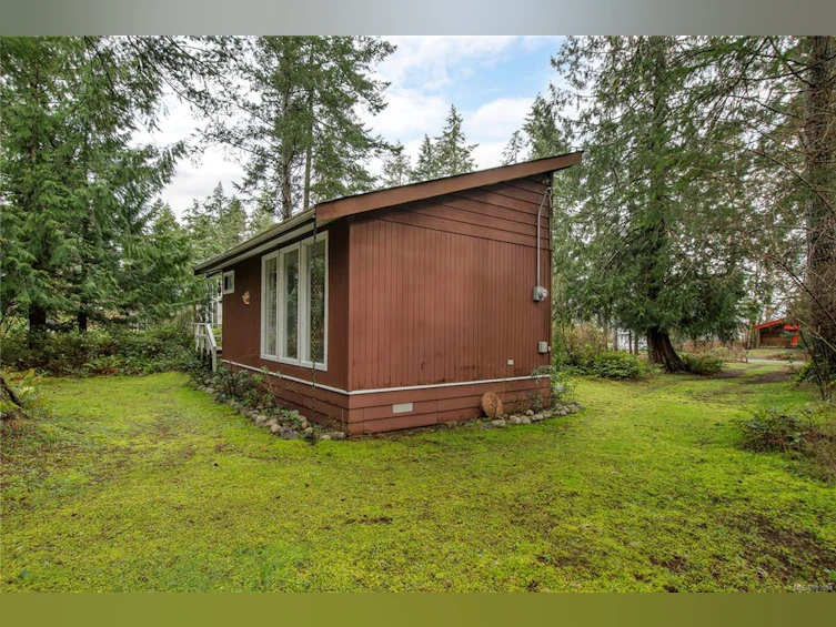 1471 Seaview Road, Black Creek, BC, V9J 1J6 - 18