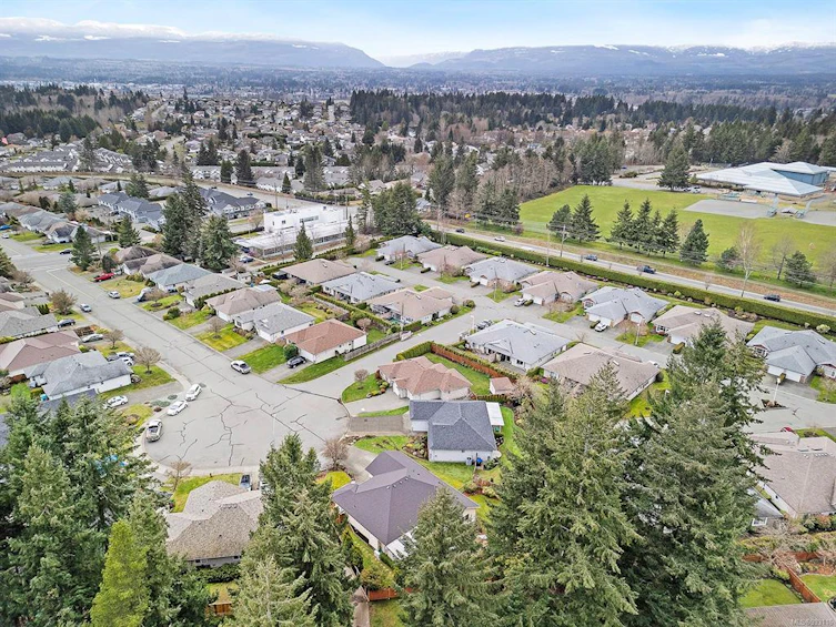 1901 St. Andrews Place, Courtenay, BC, V9N 9J4 - 14