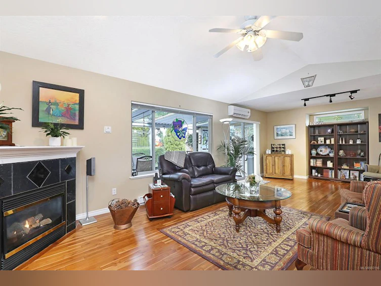 1901 St. Andrews Place, Courtenay, BC, V9N 9J4 - 23