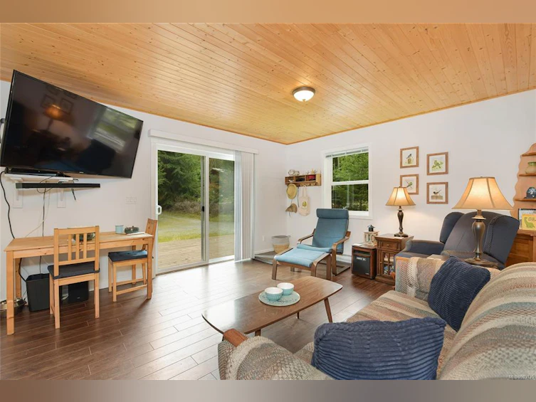 759 Charter Road, Mayne Island, BC, V0N 2J1 - 9