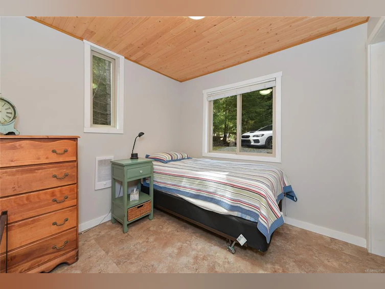 759 Charter Road, Mayne Island, BC, V0N 2J1 - 13