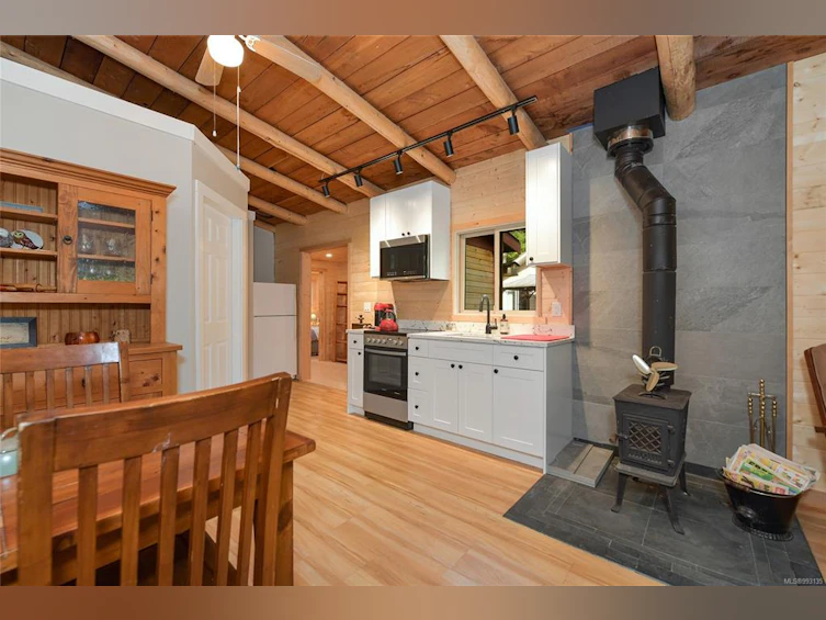 759 Charter Road, Mayne Island, BC, V0N 2J1 - 30