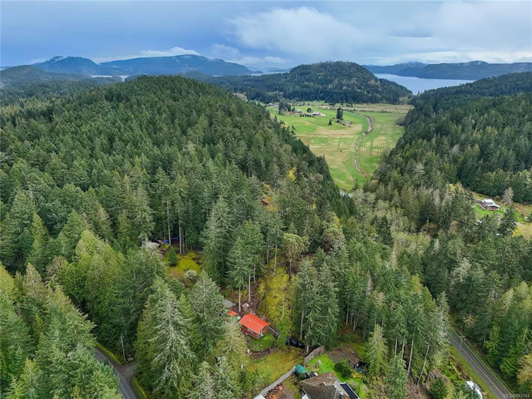 604 Fernhill Road, Mayne Island, BC, V0N 2J2 - 48