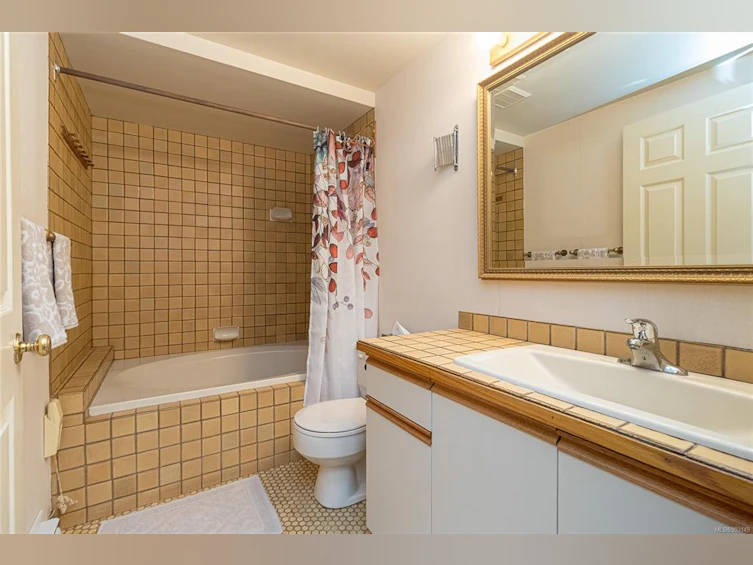 1144 Oscar Street, Victoria, BC, V8V 2X4 - 12