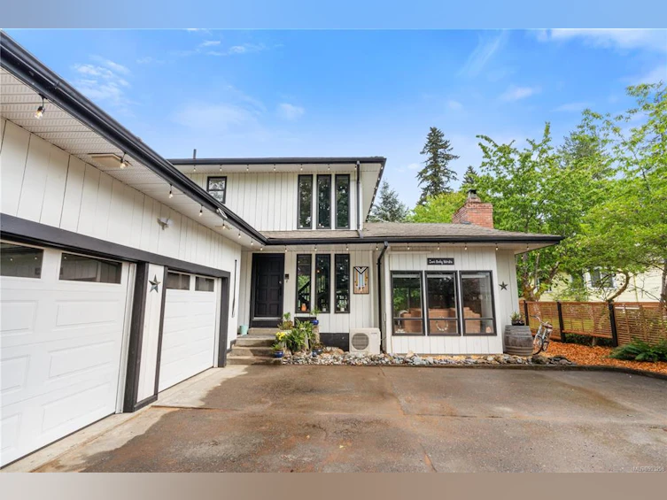 187 Nitinat Avenue, Lake Cowichan, BC, V0R 2G0 - 4