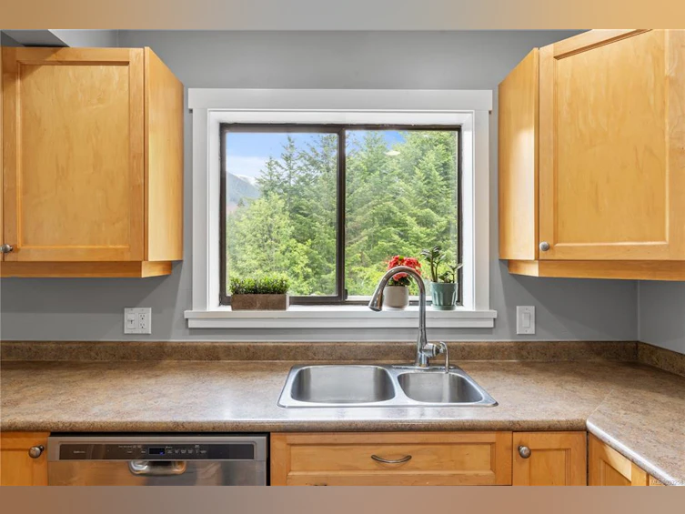 187 Nitinat Avenue, Lake Cowichan, BC, V0R 2G0 - 13