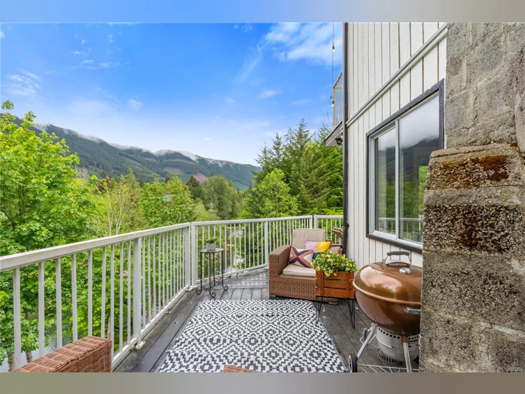 187 Nitinat Avenue, Lake Cowichan, BC, V0R 2G0 - 23