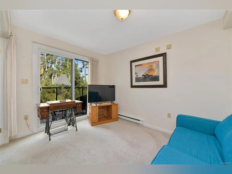 302-3969 Shelbourne Street, Saanich, BC, V8N 6J5 - 24