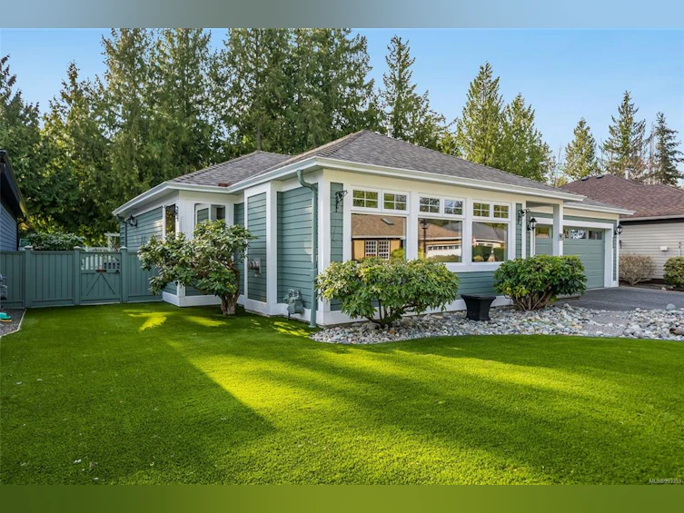 514 Seaward Way, Qualicum Beach, BC, V9K 1T8 - 13