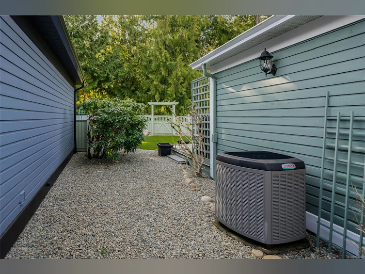514 Seaward Way, Qualicum Beach, BC, V9K 1T8 - 47