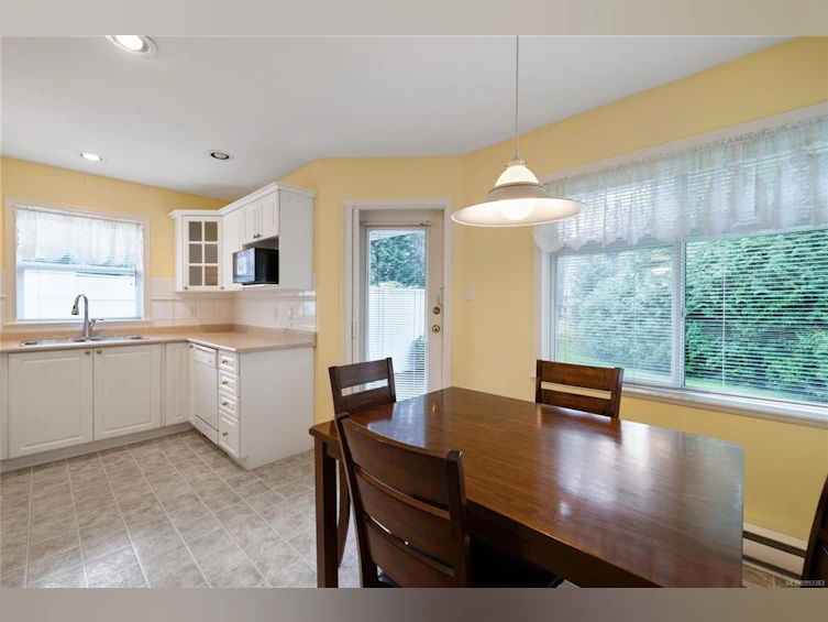 5242 Arbour Crescent, Nanaimo, BC, V9T 6E5 - 16