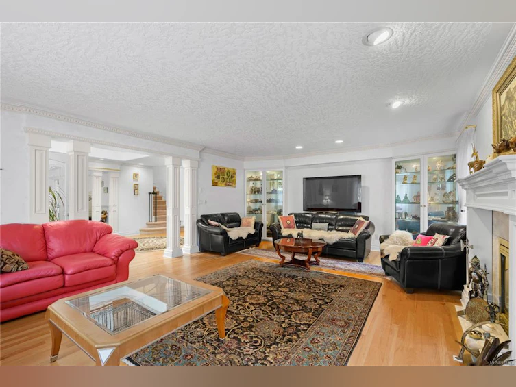 757 Claremont Avenue, Saanich, BC, V8Y 1J9 - 5