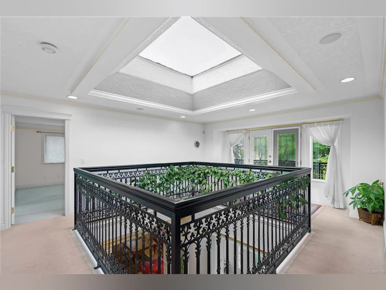757 Claremont Avenue, Saanich, BC, V8Y 1J9 - 17