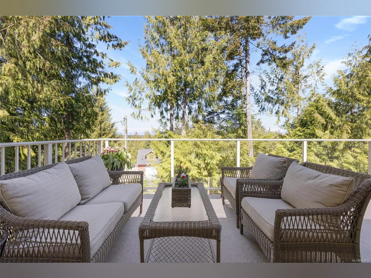 1640 Country Road, Qualicum Beach, BC, V9K 2S3 - 10