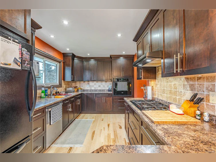 1235 Marin Park Close, Central Saanich, BC, V8M 1G7 - 7