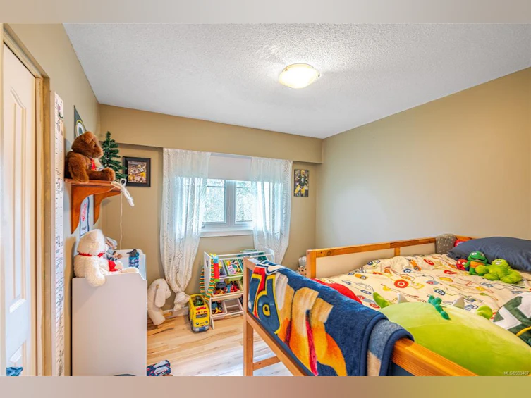 1235 Marin Park Close, Central Saanich, BC, V8M 1G7 - 12