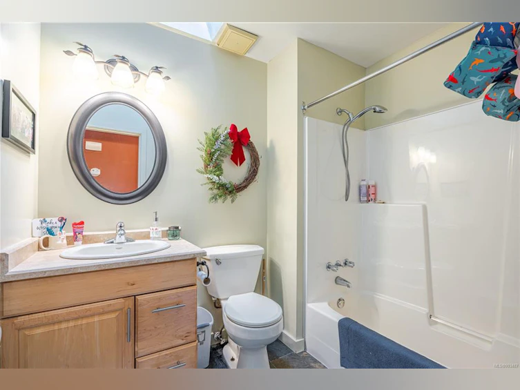 1235 Marin Park Close, Central Saanich, BC, V8M 1G7 - 16
