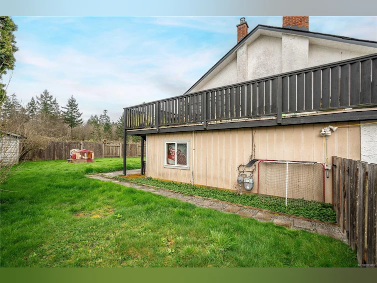 1235 Marin Park Close, Central Saanich, BC, V8M 1G7 - 41