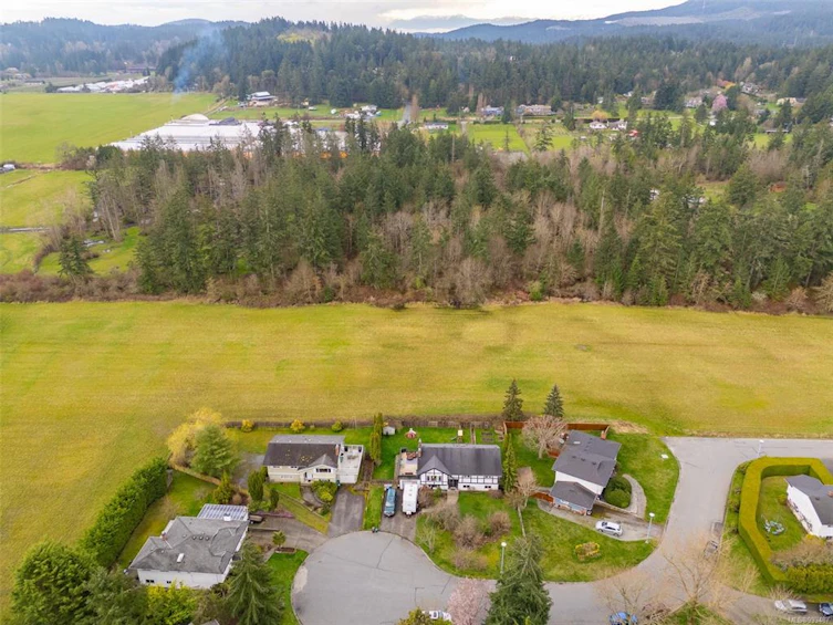 1235 Marin Park Close, Central Saanich, BC, V8M 1G7 - 47