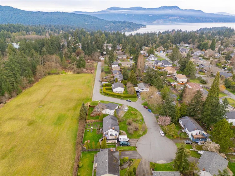 1235 Marin Park Close, Central Saanich, BC, V8M 1G7 - 51
