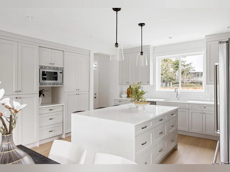 2313 Calvin Avenue, Sidney, BC, V8L 3P9 - 10