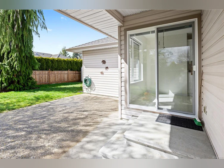 1040 Sunrise Drive, Qualicum Beach, BC, V9K 2K6 - 7