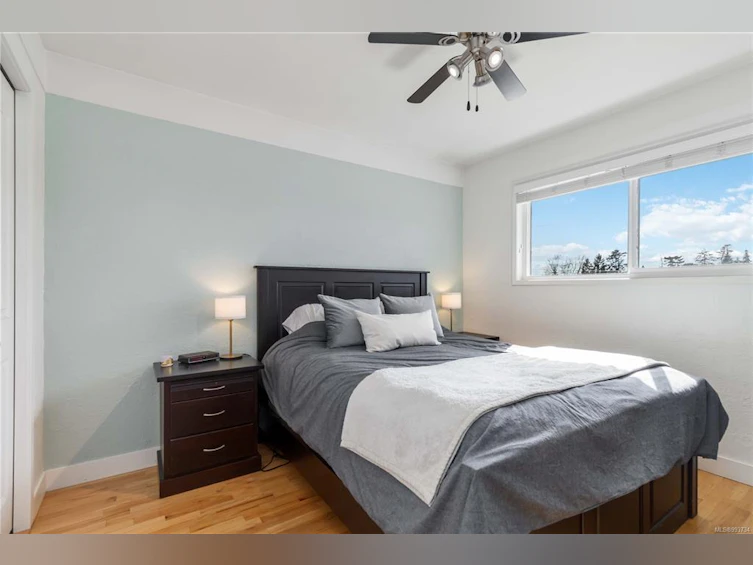 3925 S Raymond Street, Saanich, BC, V8Z 4K7 - 10