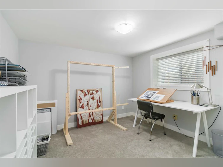 3925 S Raymond Street, Saanich, BC, V8Z 4K7 - 20