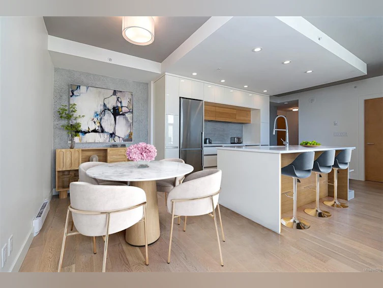 711-989 Johnson Street, Victoria, BC, V8V 0E3 - 3