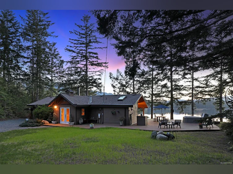1120 Spider Lake Road, Qualicum Beach, BC, V9K 2L7 - 10