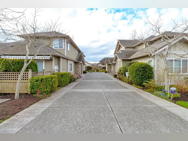 4-2449 Malaview Avenue, Sidney, BC, V8L 2G4 - 4