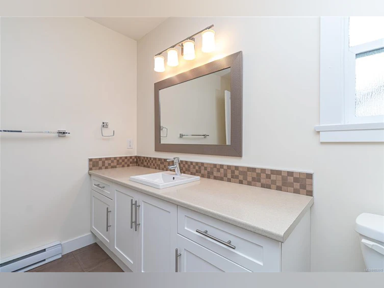 4-2449 Malaview Avenue, Sidney, BC, V8L 2G4 - 32