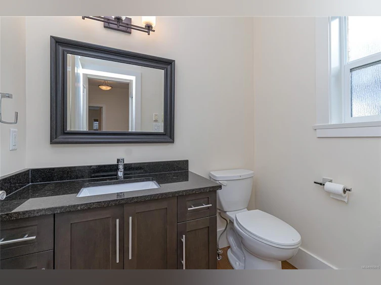 4-2449 Malaview Avenue, Sidney, BC, V8L 2G4 - 35