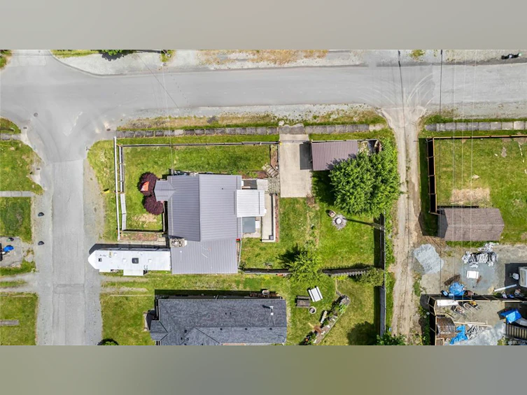 48 Hemlock Street, Lake Cowichan, BC, V0R 2G0 - 37