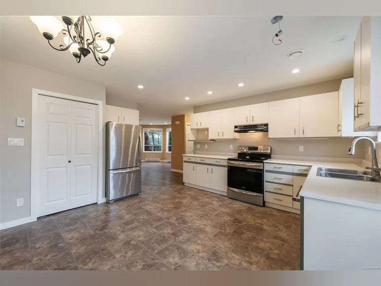 890 Aberdeen Drive, Parksville, BC, V9P 2L8 - 13