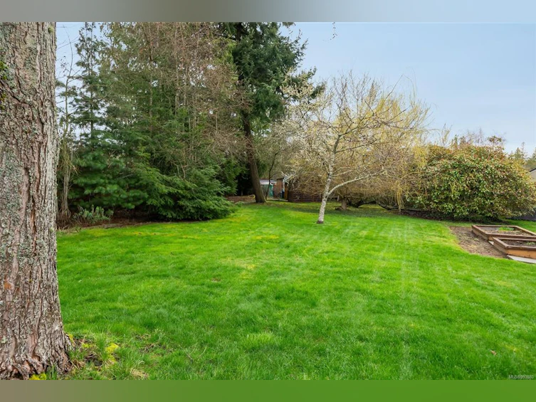 890 Aberdeen Drive, Parksville, BC, V9P 2L8 - 21