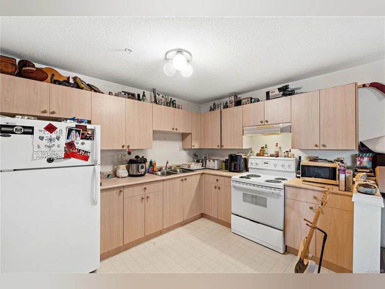 202-690 3rd Street, Nanaimo, BC, V9Y 9E1 - 8