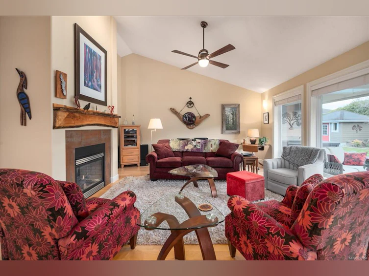 1024 Cantebury Place, Qualicum Beach, BC, V9K 0A1 - 9