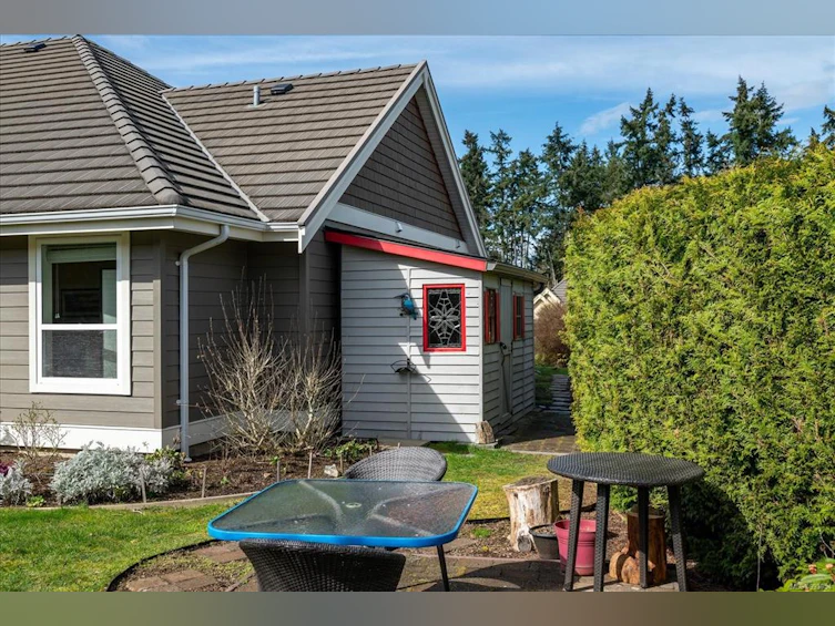 1024 Cantebury Place, Qualicum Beach, BC, V9K 0A1 - 41