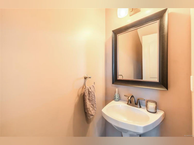 963 Davidson Road, Ladysmith, BC, V9G 1P9 - 21
