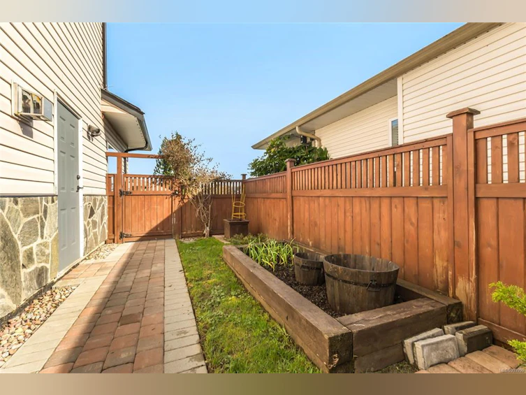963 Davidson Road, Ladysmith, BC, V9G 1P9 - 63