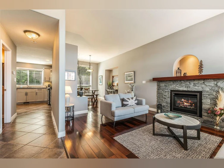 963 Davidson Road, Ladysmith, BC, V9G 1P9 - 10