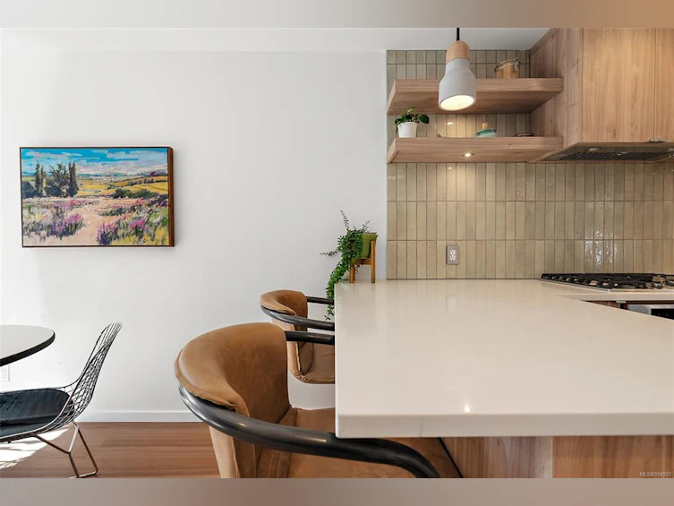 7-210 Douglas Street, Victoria, BC, V8V 2P2 - 5