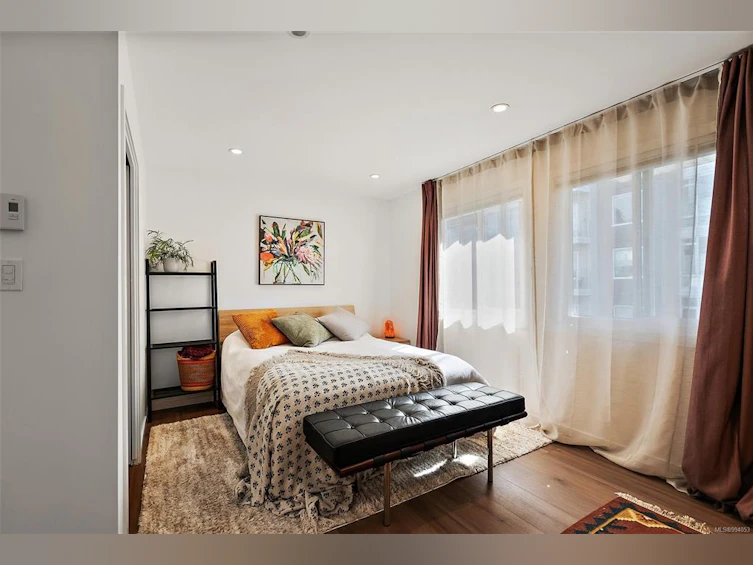 7-210 Douglas Street, Victoria, BC, V8V 2P2 - 6